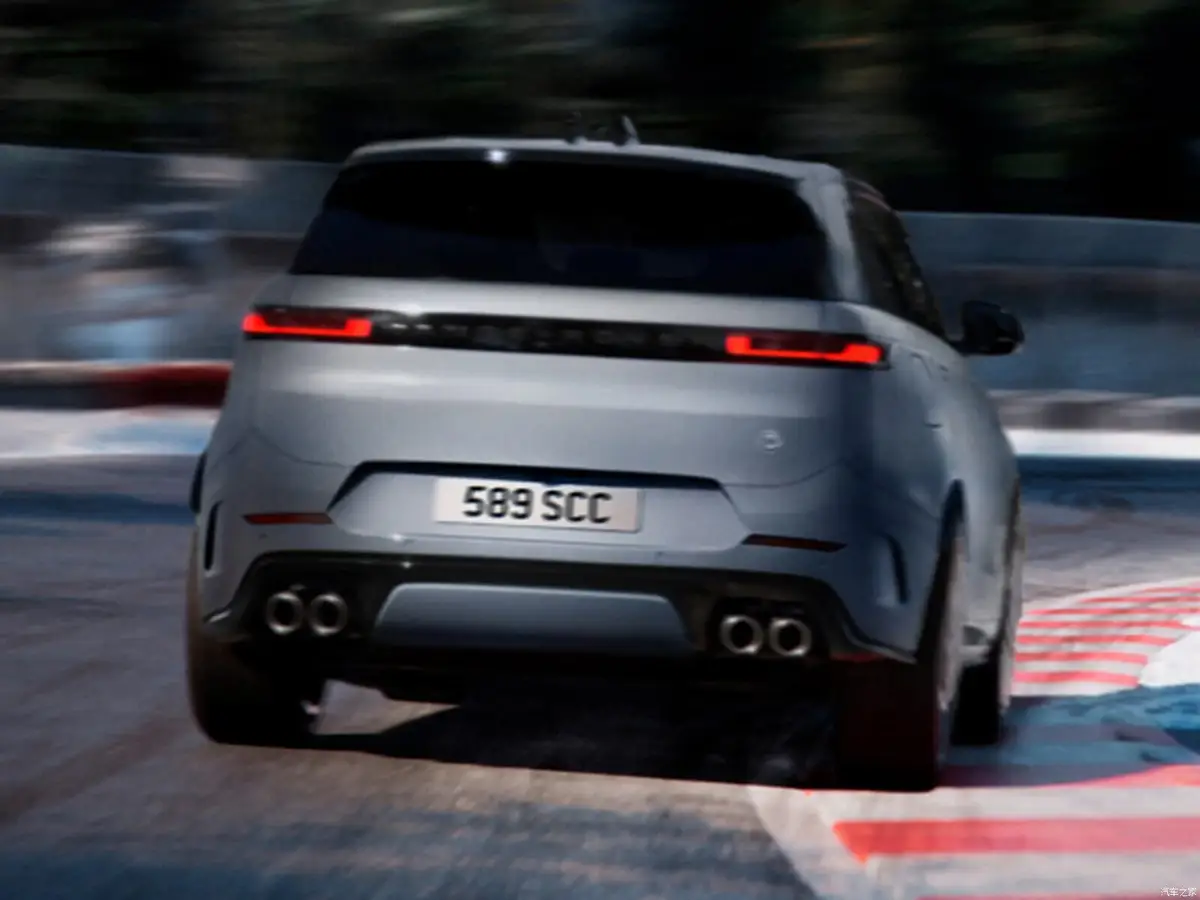 Land Rover Range Rover Sport из Китая под заказ — Что добавляет Dynamic SE