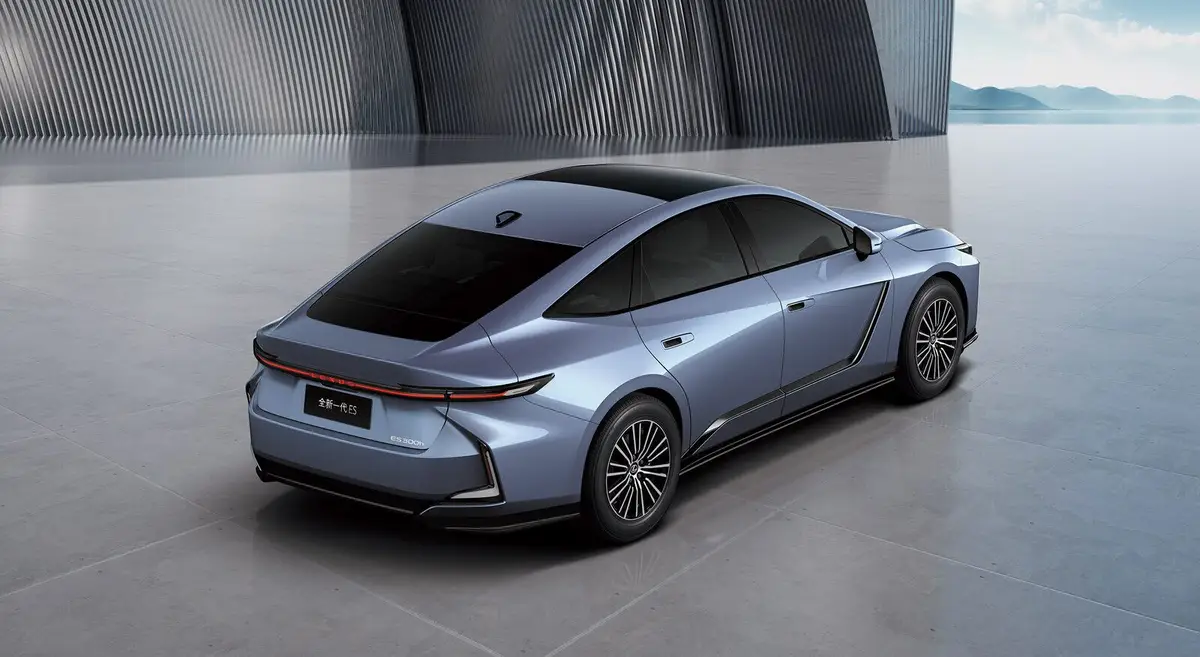 Lexus ES (Лексус ES) из Китая под заказ — вид спереди в три четверти