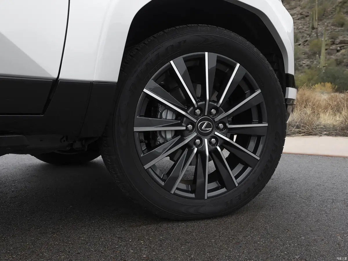 Lexus GX (Лексус GX) из ОАЭ под заказ — Кому подойдёт Lexus GX 550, а кому нет