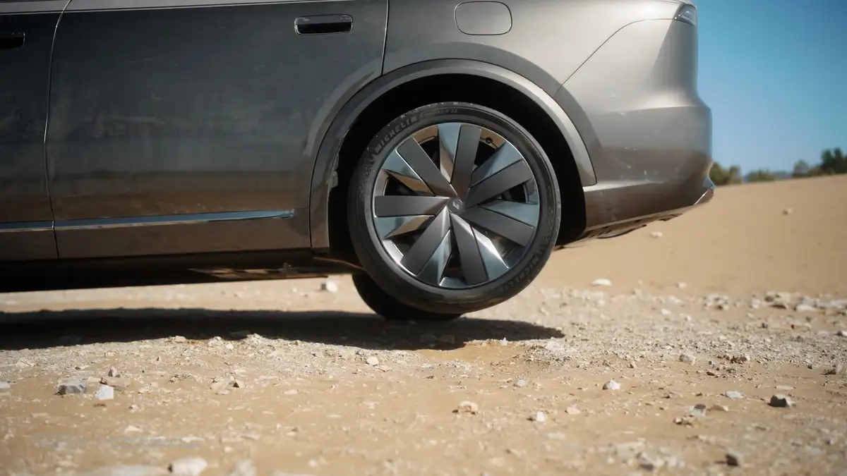 Lixiang L9 (Лисян L9) из Китая под заказ — Колёсный диск Li Auto L9 крупным планом