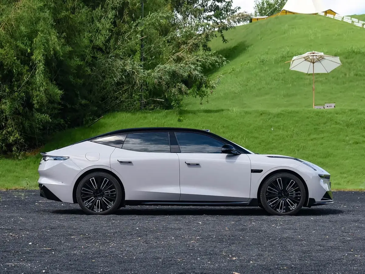 Lynk & Co 10 EM-P из Китая под заказ — Можно ли взять Lynk & Co 10 EM-P в кредит или лизинг