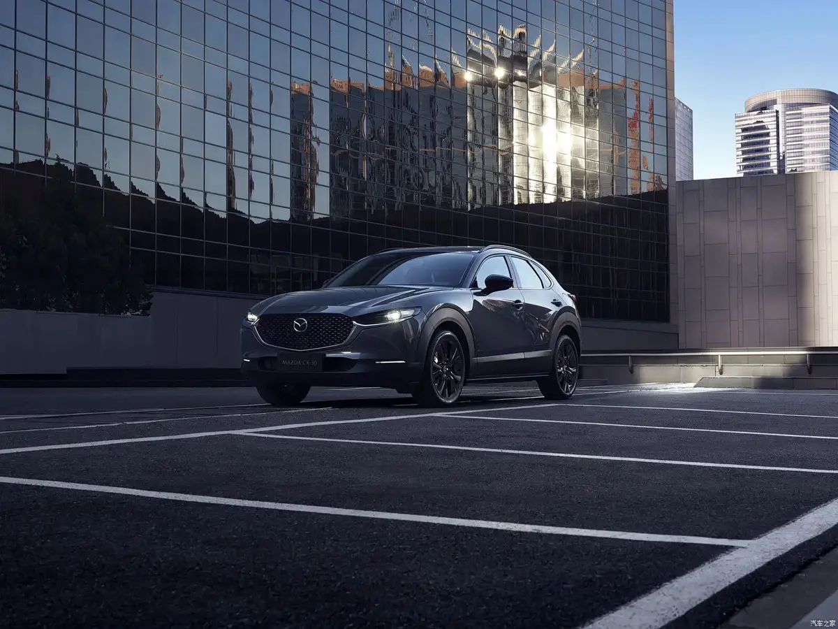 Mazda CX-30 (Мазда CX-30) из Китая под заказ — Mazda CX-30: комплектации и цены