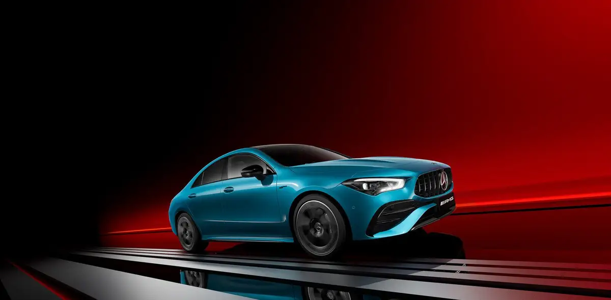 Mercedes-Benz CLA (Мерседес CLA) из Китая под заказ — Mercedes-AMG CLA 35 — вид спереди в три четверти
