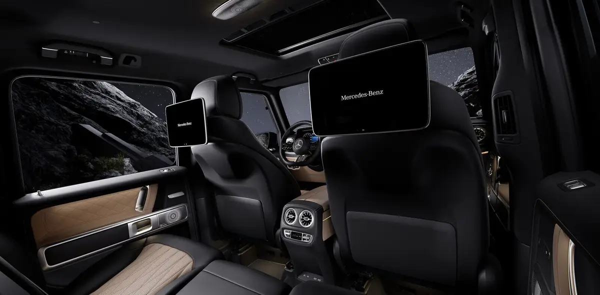 Mercedes-Benz G-Class (Мерседес G-Класс) из Китая под заказ — экраны для пассажиров заднего ряда