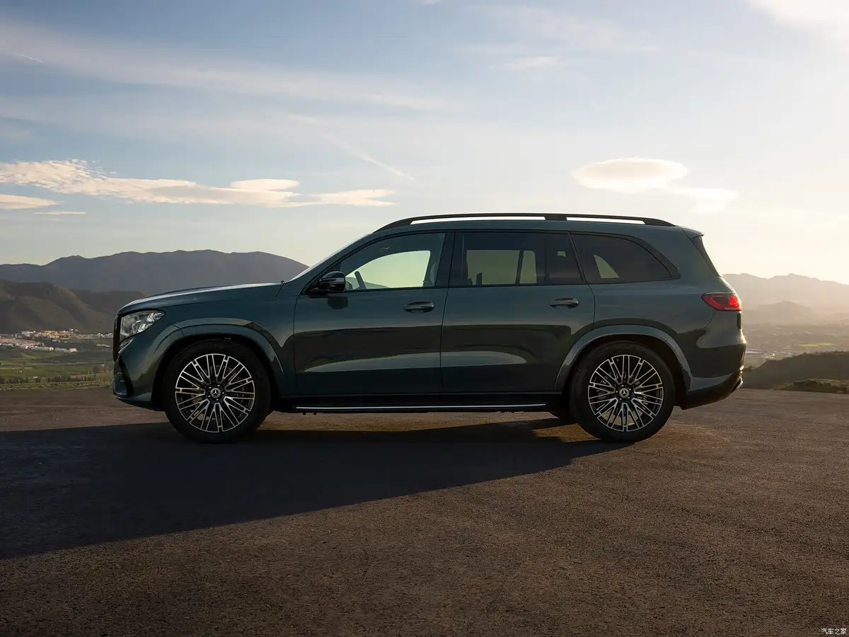 Mercedes-Benz GLS (Мерседес GLS) из Китая под заказ — Размеры GLS 450 и багажник на семь мест