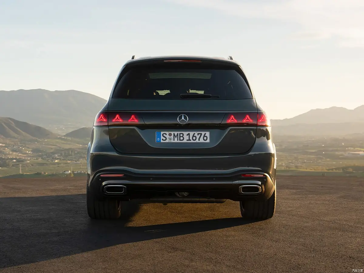 Mercedes-Benz GLS (Мерседес GLS) из Китая под заказ — Гамма GLS в Китае и у прежнего российского дилера