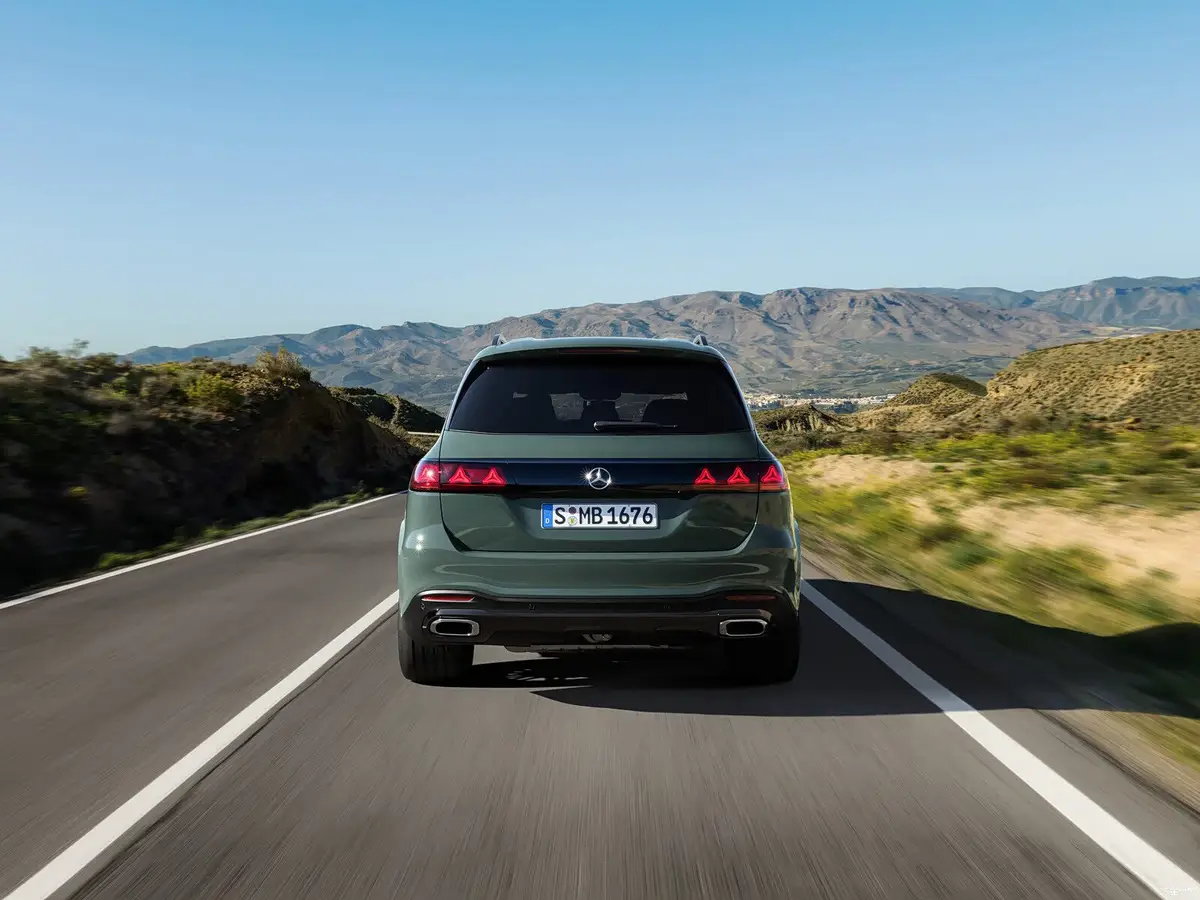 Mercedes-Benz GLS (Мерседес GLS) из Китая под заказ — Выбор между GLS 450 и Maybach GLS 600