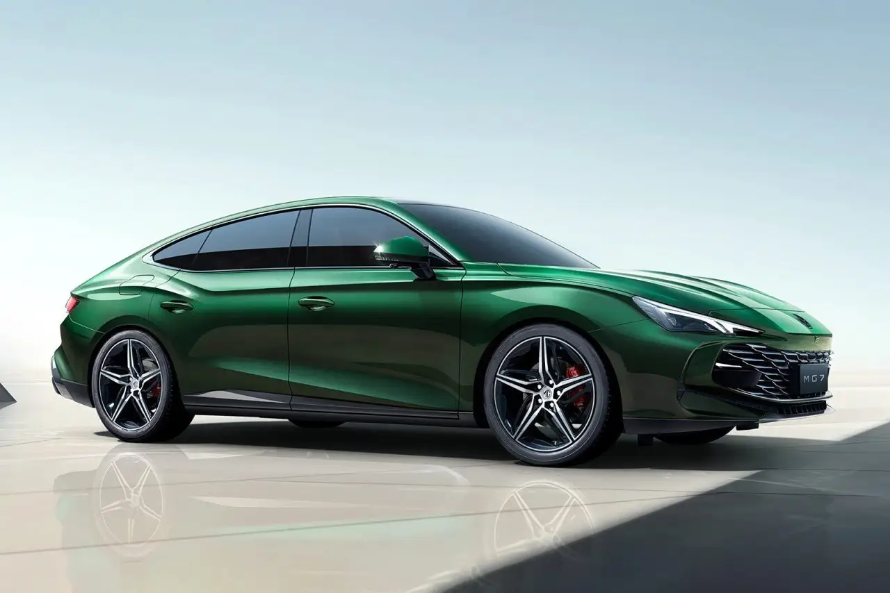 MG 7 (МГ 7) из Китая под заказ — вид спереди в три четверти