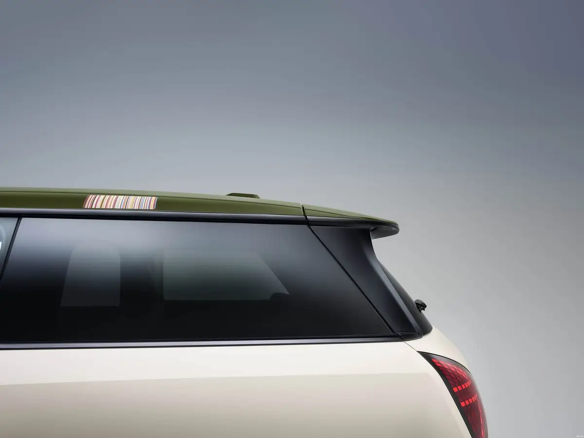 MINI Cooper (МИНИ Купер) из Китая под заказ — Мощность Cooper E: 135 кВт и 7,3 секунды до сотни