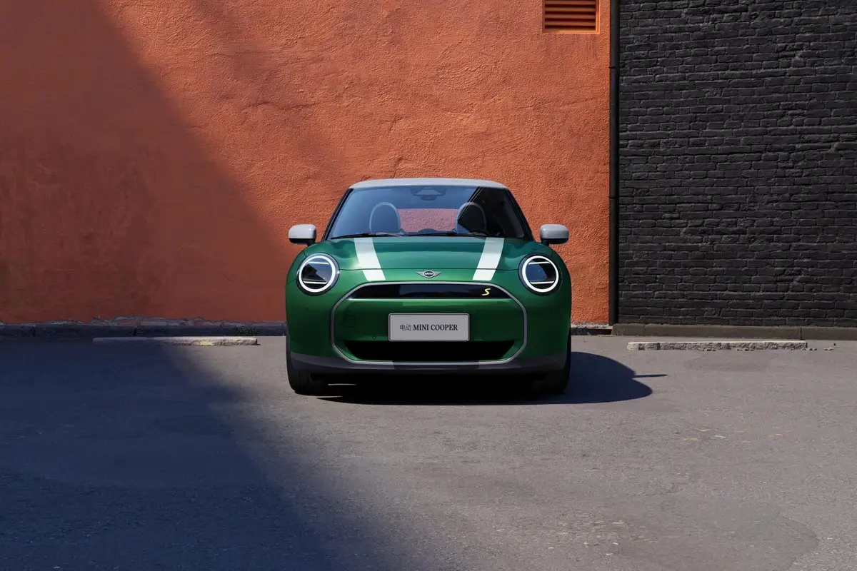 MINI Cooper (МИНИ Купер) из Китая под заказ — Когда логичен бензиновый F66