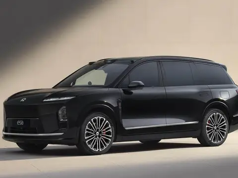 Nio ES8 Luxury 5 мест