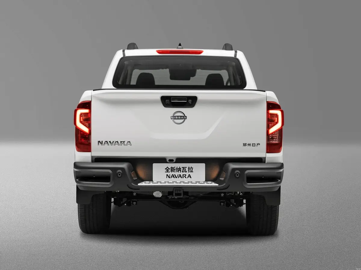 Nissan Navara (Ниссан Навара) из ОАЭ под заказ — Двигатель и автомат Navara