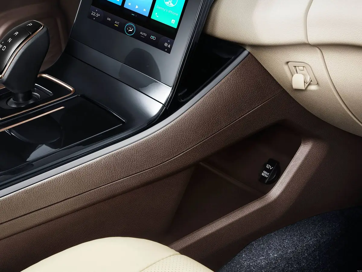 Nissan Paladin из Китая под заказ — Салон и посадка: сколько места в Nissan Paladin