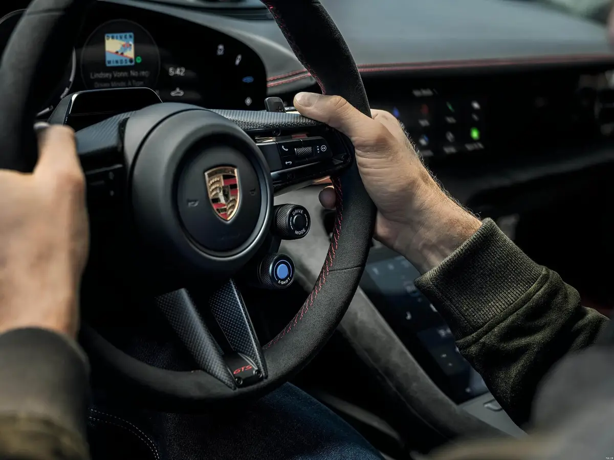Porsche Taycan (Порше Тайкан) из Китая под заказ — Цена Porsche Taycan под ключ в 2026 году