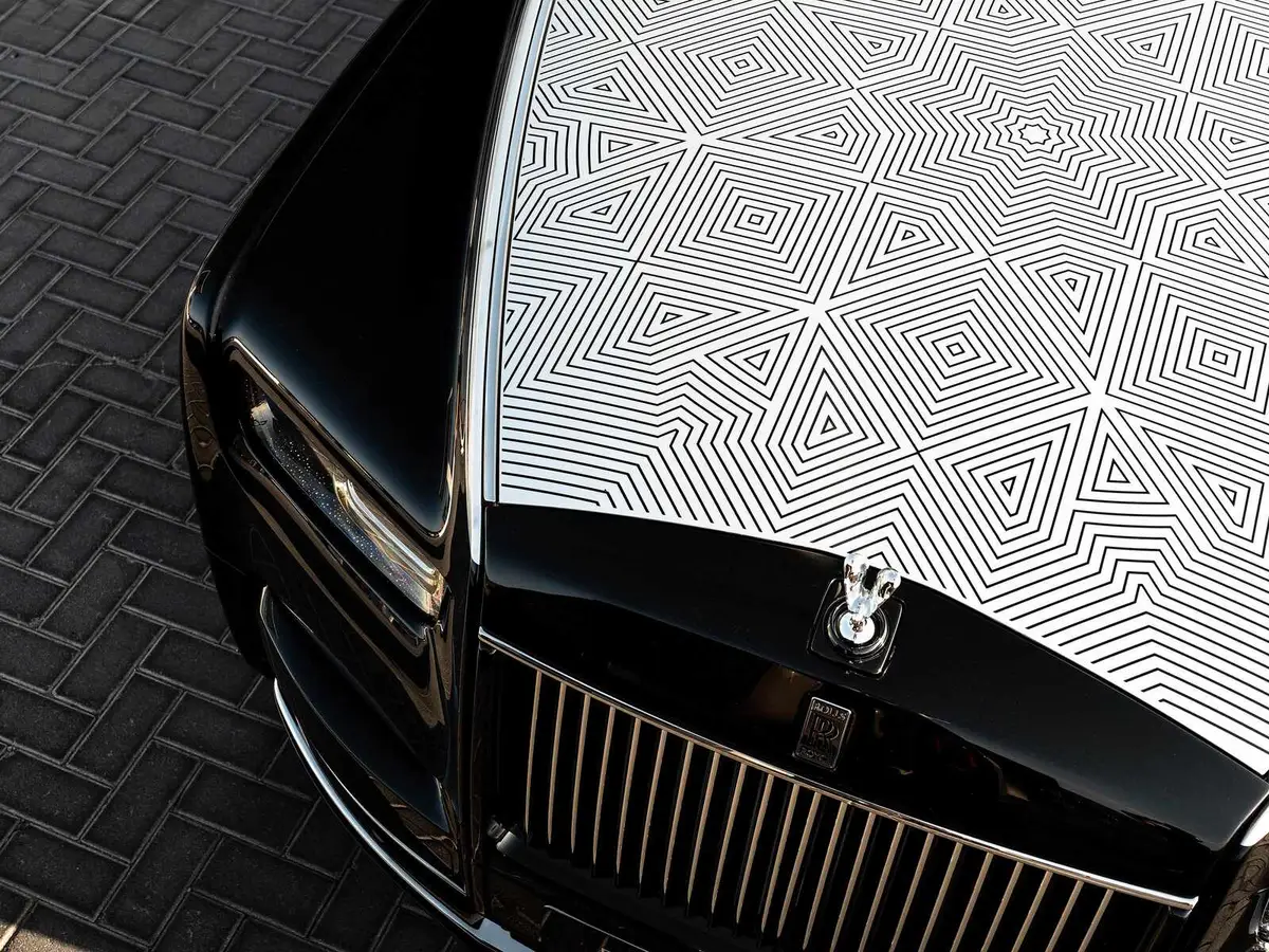 Rolls-Royce Phantom из Китая под заказ — Тишина в салоне: двойные стёкла и шины с пеной