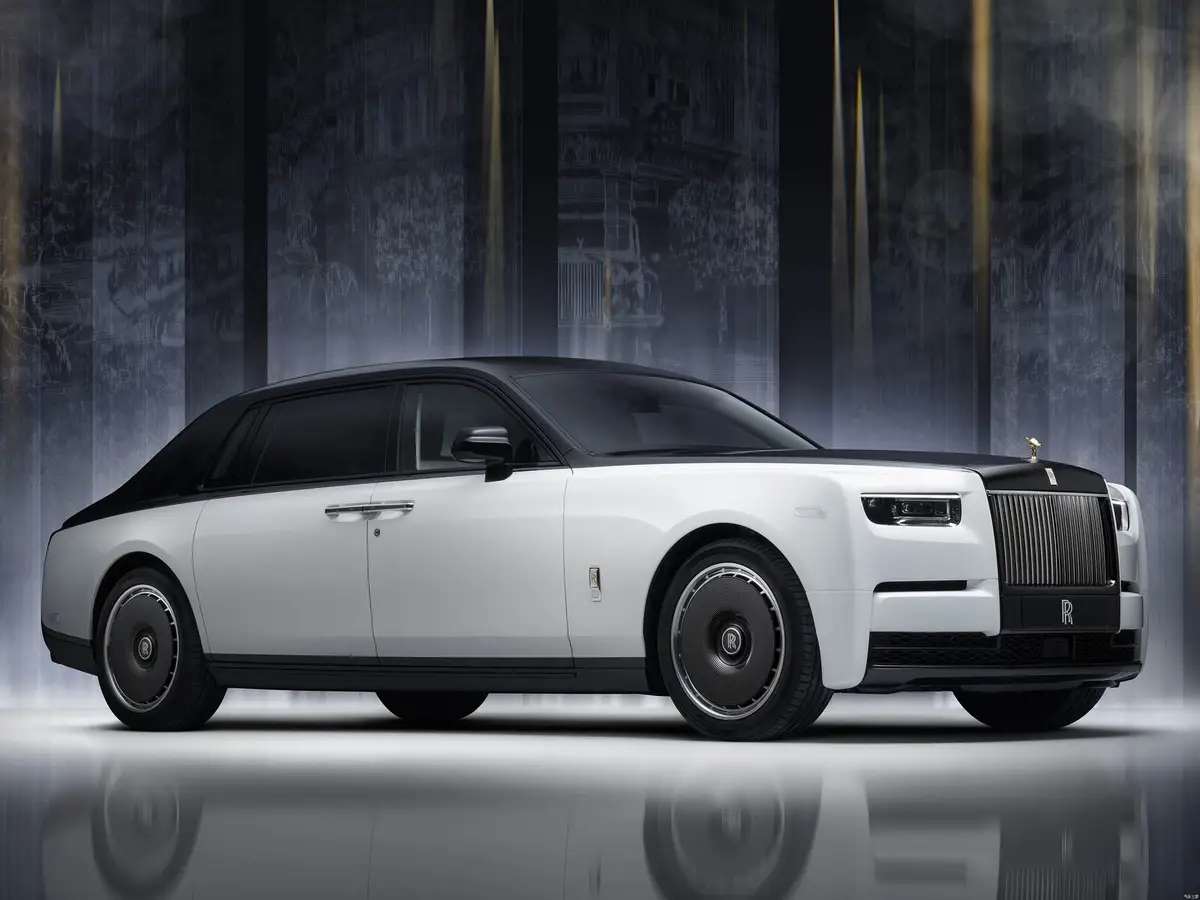 Rolls-Royce Phantom из Китая под заказ — Задний привод, подруливающие колёса и разгон