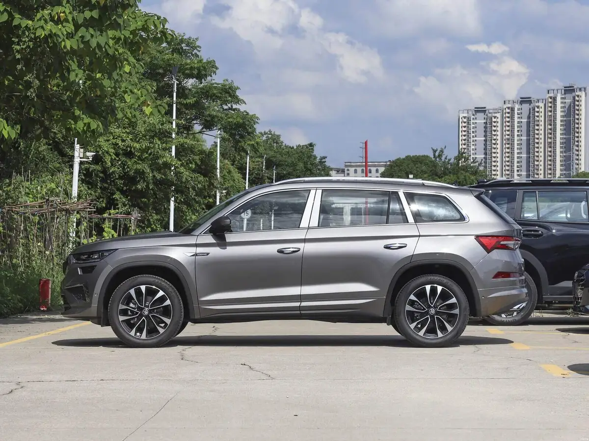 Skoda Kodiaq (Шкода Кодиак) из Китая под заказ — Двигатель 380TSI: 220 л.с. и полный привод