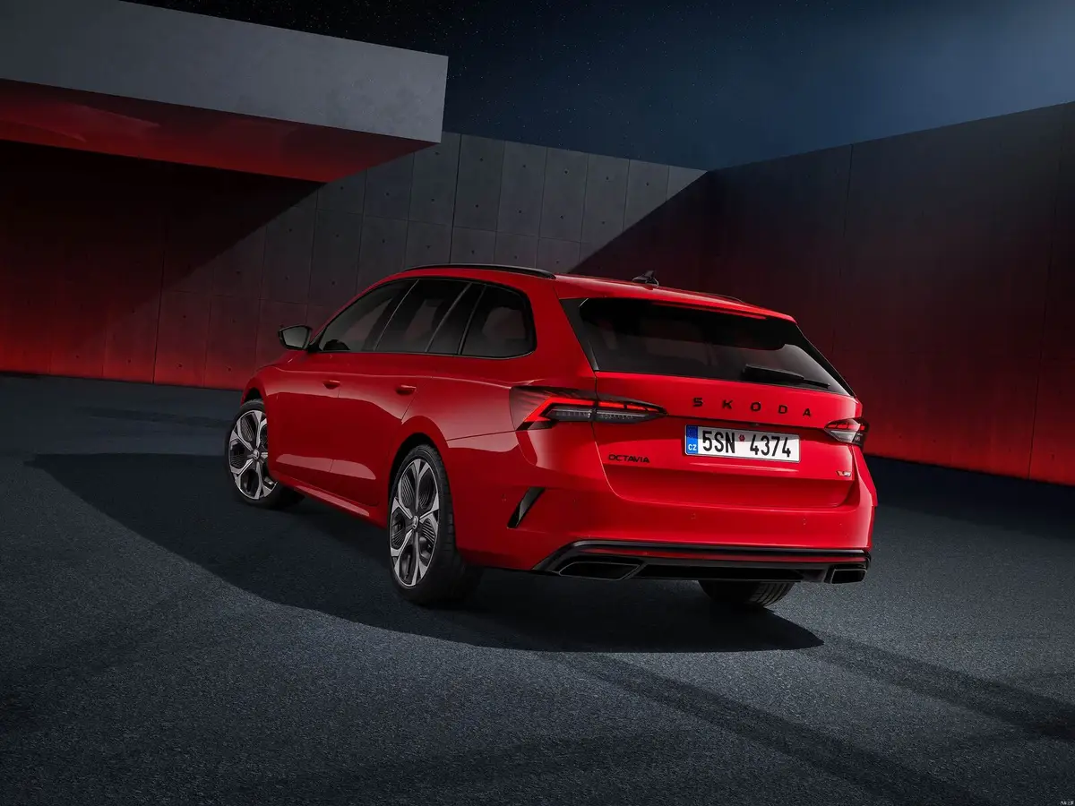 Skoda Octavia (Шкода Октавия) из Китая под заказ — Двигатель и коробка Skoda Octavia Pro: 1,4 TSI и робот DQ200