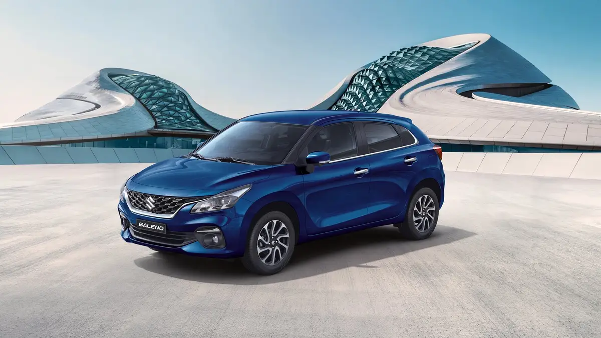 Suzuki Baleno (Сузуки Балено) из ОАЭ под заказ — вид спереди сбоку
