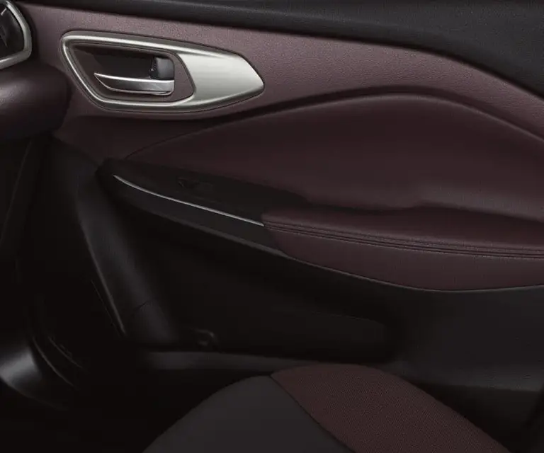 Suzuki Fronx (Сузуки Фронкс) из ОАЭ под заказ — Экран 9 дюймов и климат в салоне
