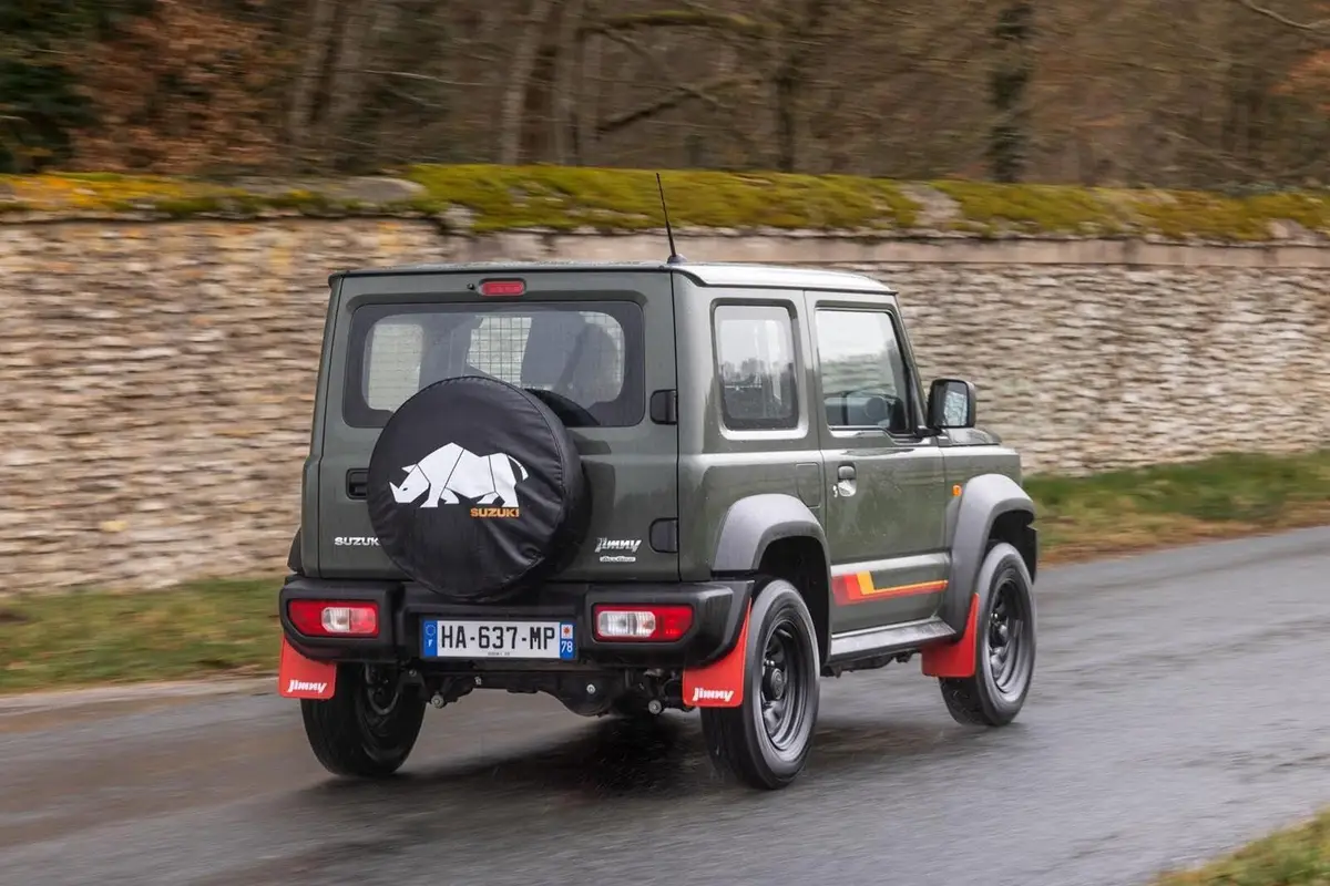 Suzuki Jimny (Сузуки Джимни) из ОАЭ под заказ — Как проходит заказ и кто собственник