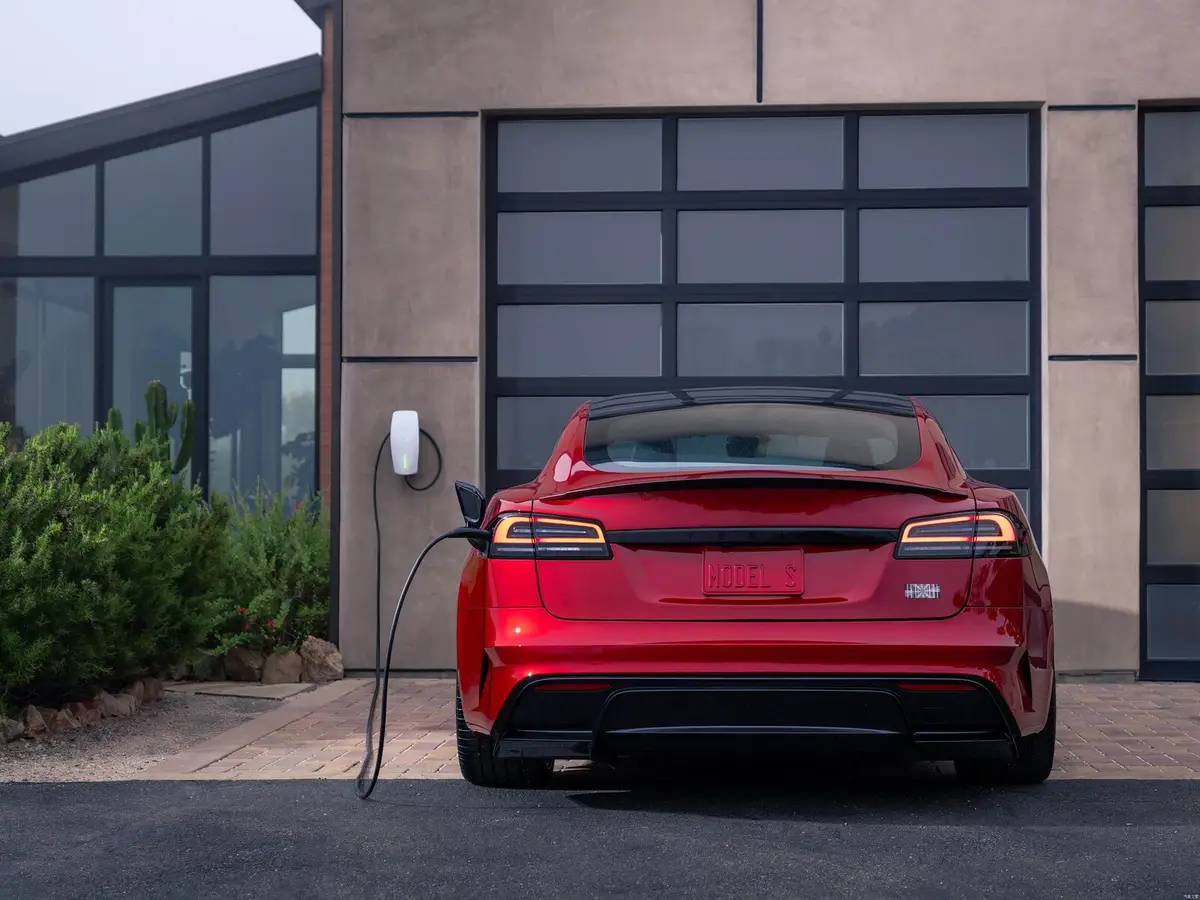 Tesla Model S (Тесла Модель S) из Китая под заказ — Габариты и багажник лифтбека Model S