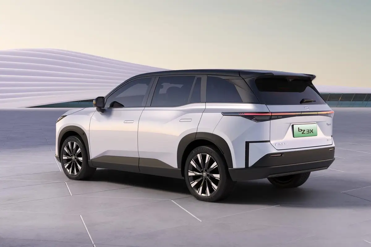 Toyota bZ3X (Тойота bZ3X) из Китая под заказ — Какие ассистенты и лидар есть у Toyota bZ3X