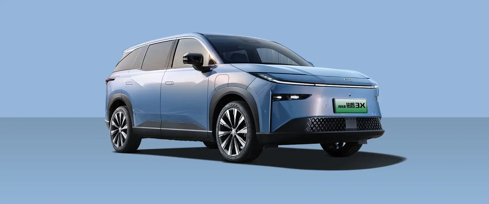 Toyota bZ3X, вид спереди три четверти