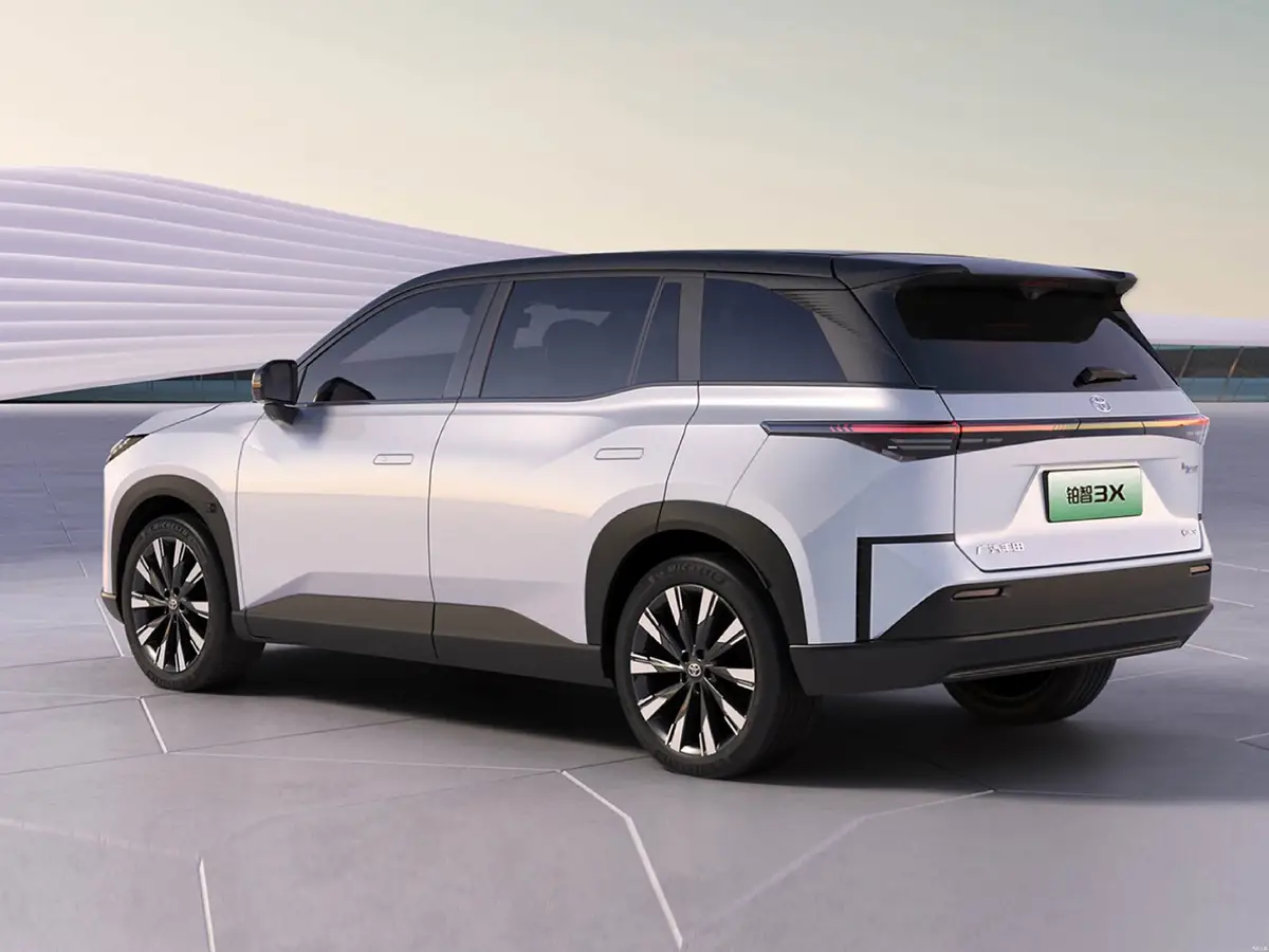 Toyota bZ3X (Тойота bZ3X) из Китая под заказ — Чем bZ3X отличается от Toyota bZ4X
