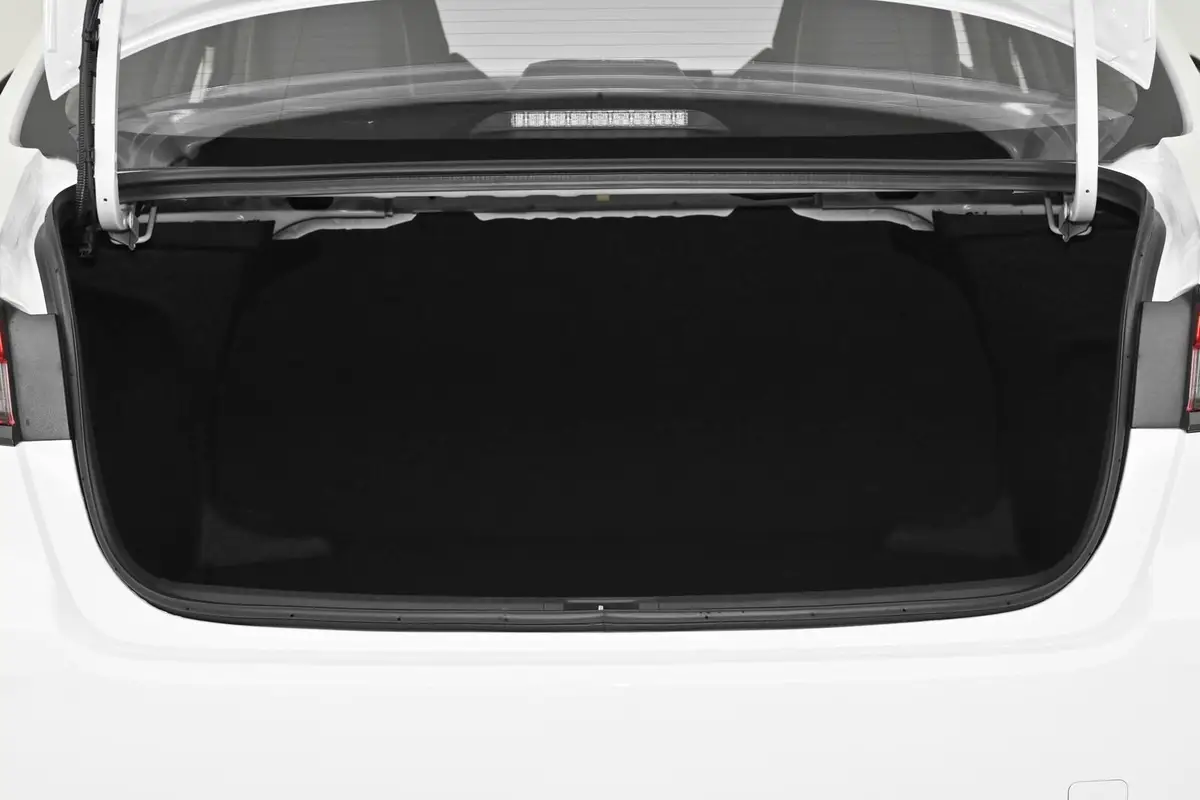 Toyota Corolla (Тойота Королла) из Китая под заказ — 2026, открытый багажник седана
