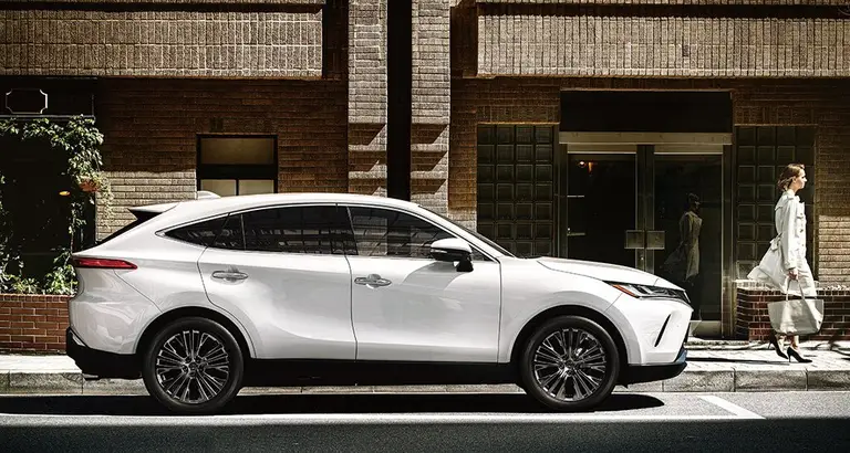 Toyota Harrier (Тойота Харриер) из Китая под заказ — Габариты, багажник и посадка Toyota Harrier