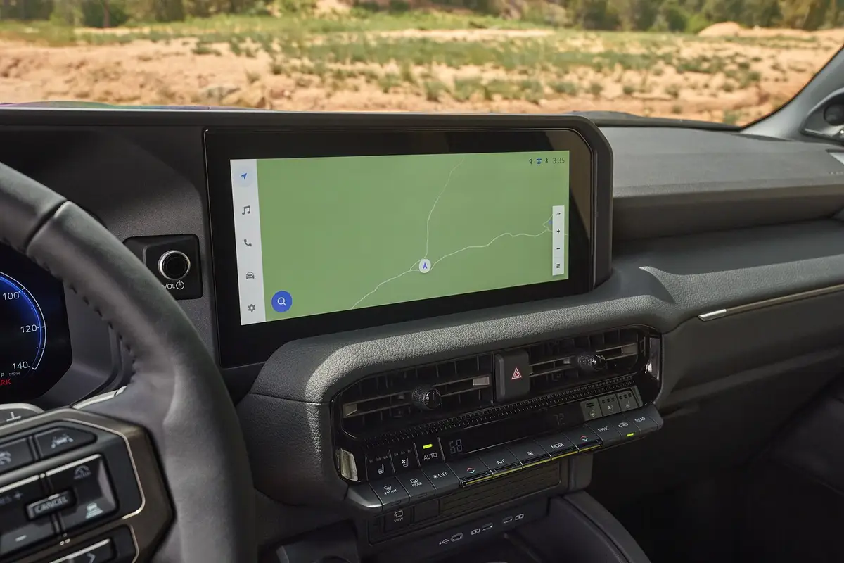 Toyota Land Cruiser Prado (Тойота Ленд Крузер Прадо) из ОАЭ под заказ — Кому подходит Toyota Land Cruiser Prado
