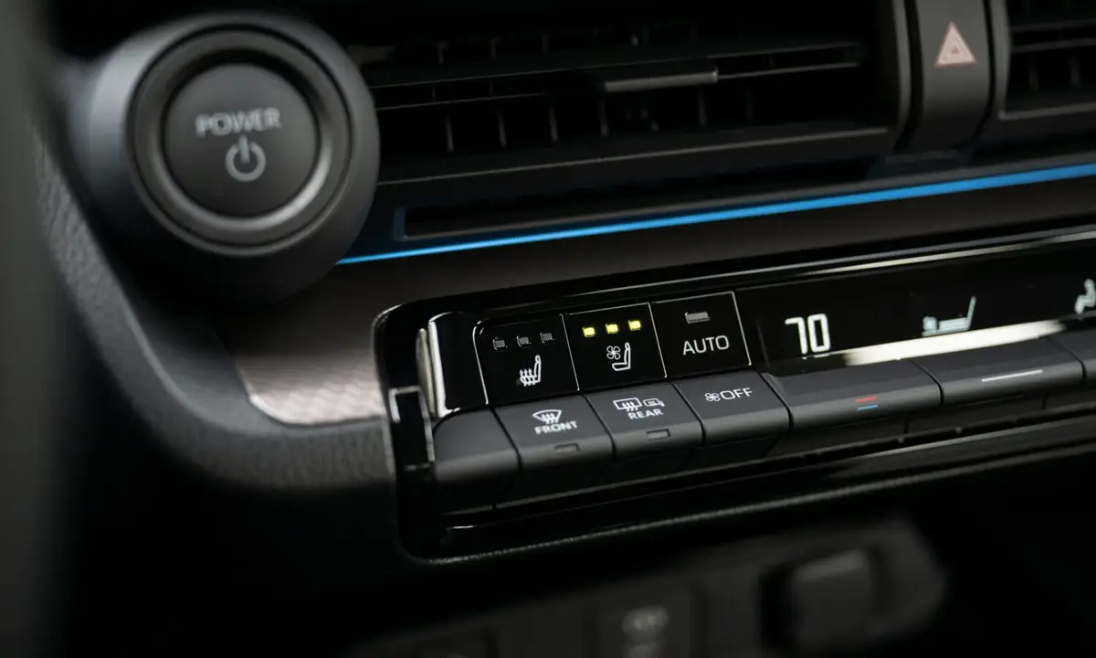 Toyota Prius (Тойота Приус) из Кореи под заказ — Кузов и габариты Toyota Prius