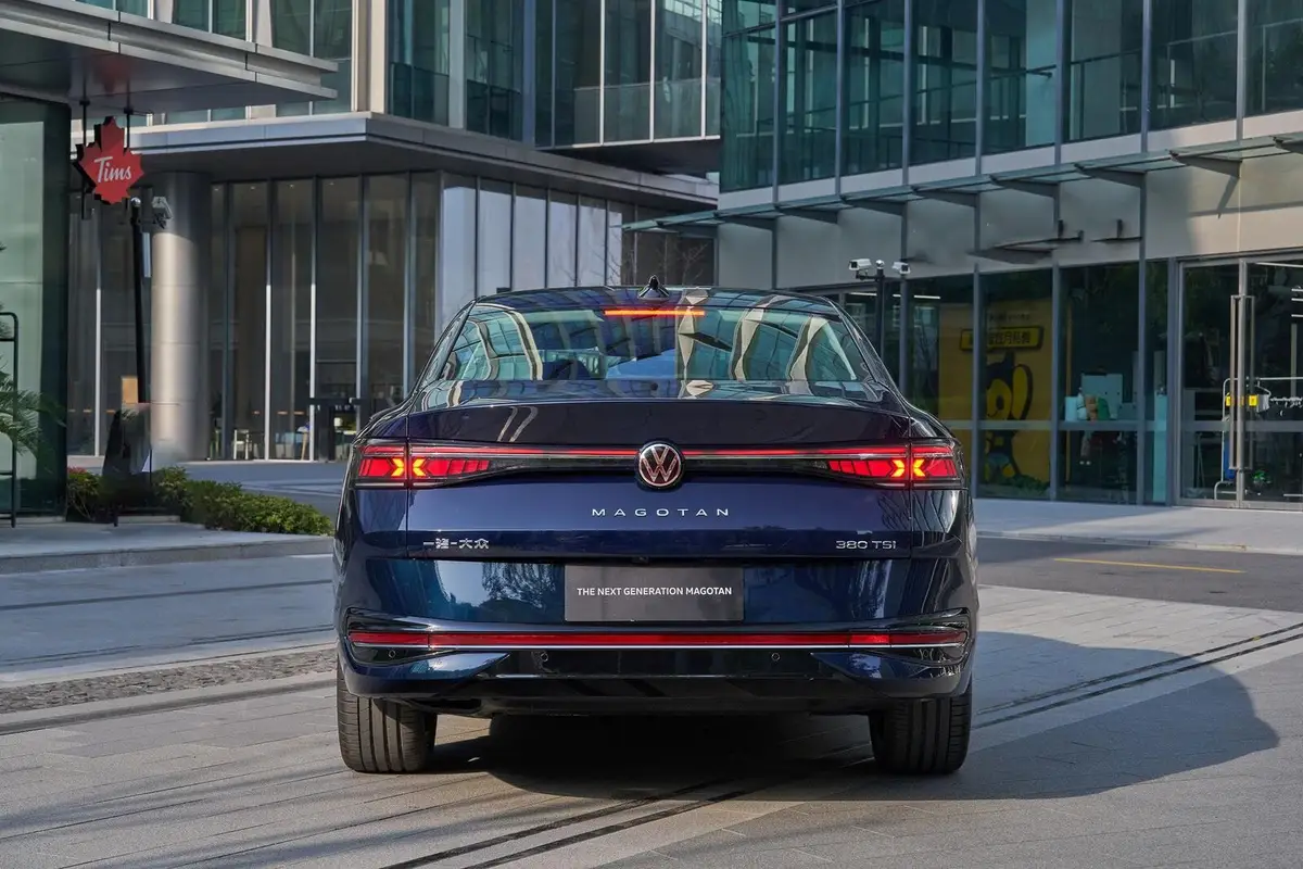 Volkswagen Magotan (Фольксваген Маготан) из Китая под заказ — Наша версия и цена Volkswagen Magotan под ключ