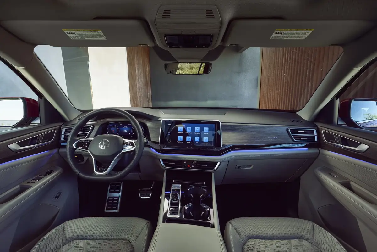 Volkswagen Teramont (Фольксваген Террамонт) из Китая под заказ — Салон 2024, общий вид