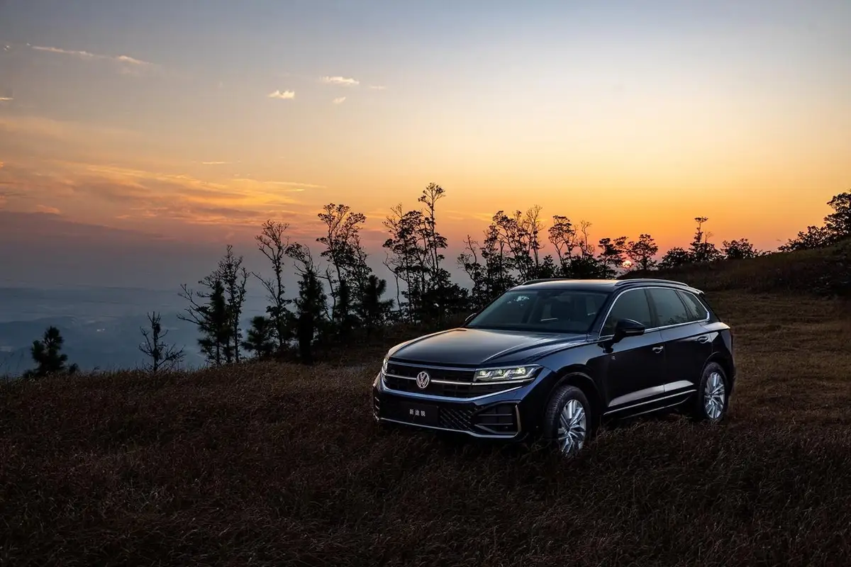 Volkswagen Touareg (Фольксваген Туарег) из Китая под заказ — Наши версии Touareg и цены под ключ