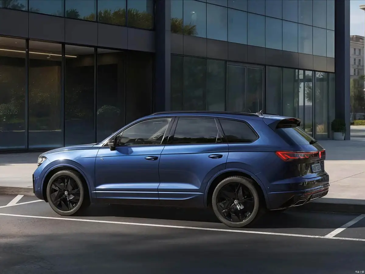 Volkswagen Touareg (Фольксваген Туарег) из Китая под заказ — Габариты, колёсная база и посадка Touareg
