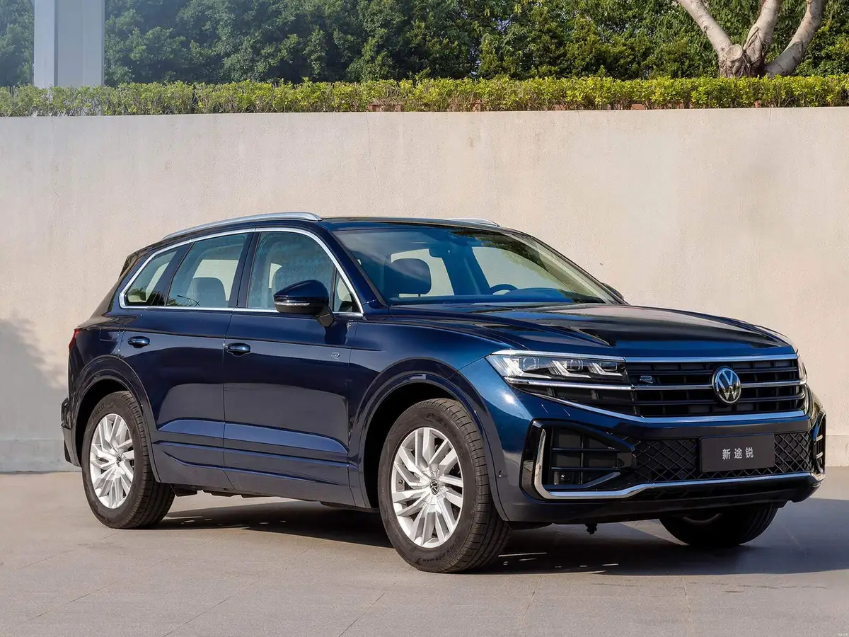 Volkswagen Touareg (Фольксваген Туарег) из Китая под заказ — Какой Volkswagen Touareg можно заказать из Китая и почему именно там