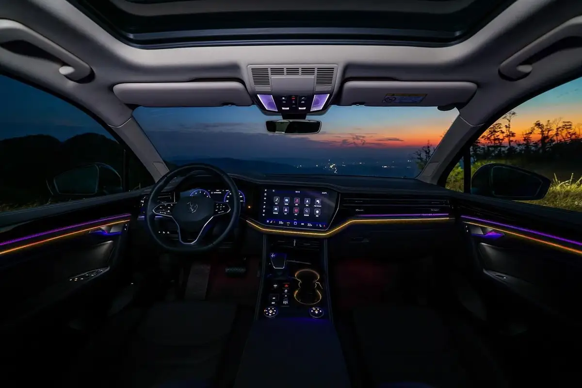 Volkswagen Touareg (Фольксваген Туарег) из Китая под заказ — сиденья