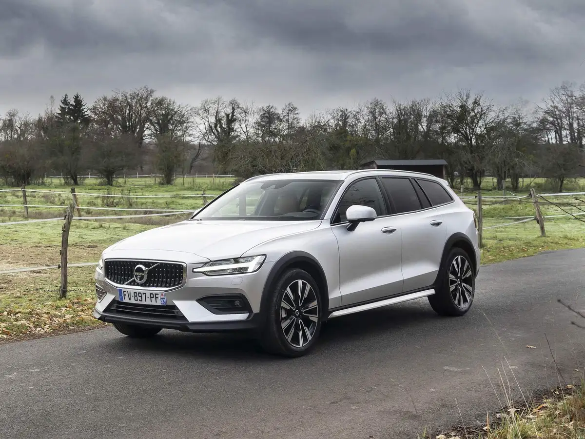 Volvo V60 Cross Country (Вольво V60 Cross Country) из Китая под заказ — Какой V60 Cross Country можно заказать