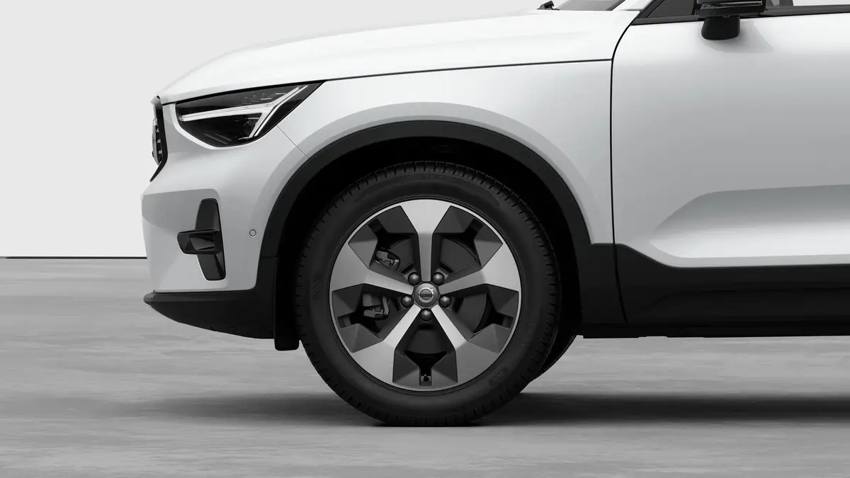 Volvo XC40 (Вольво XC40) из Китая под заказ — Переднее колесо