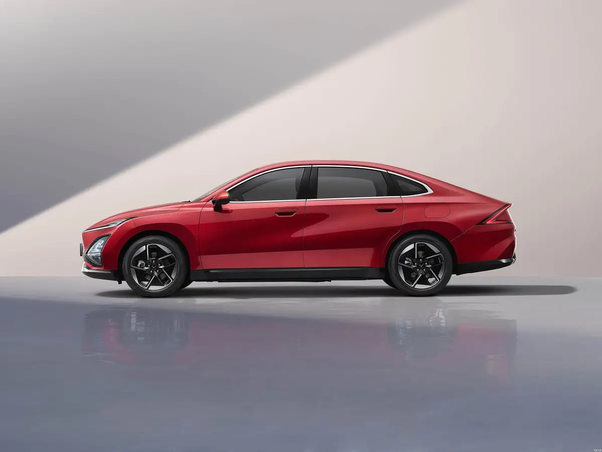 Wuling Starlight из Китая под заказ — Силовая установка: подключаемый гибрид PHEV