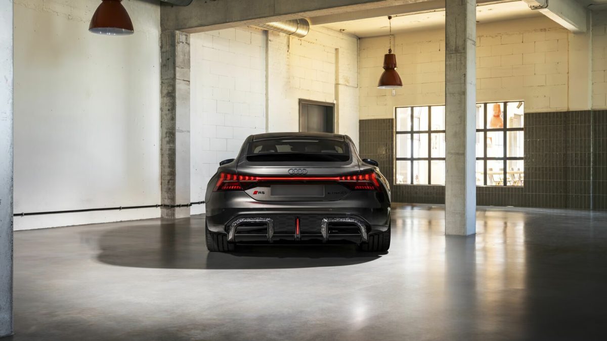 Audi e-tron GT на заказ из Китая