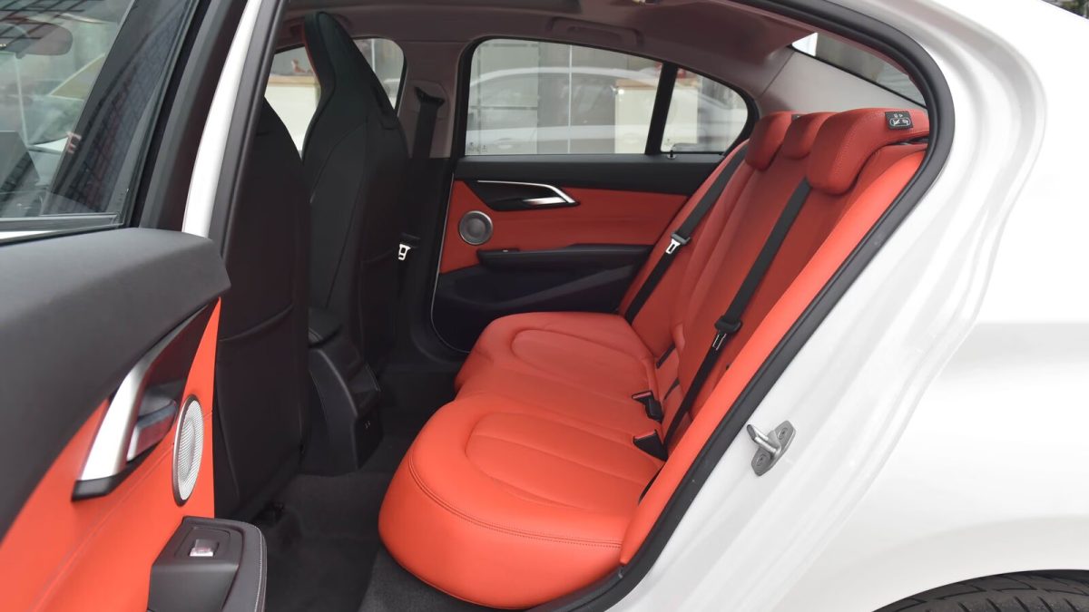 BMW 1 серии на заказ из Китая