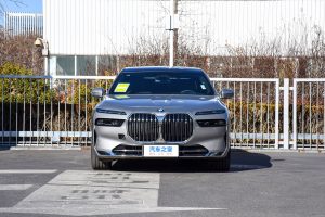 BMW i7 на заказ из Китая
