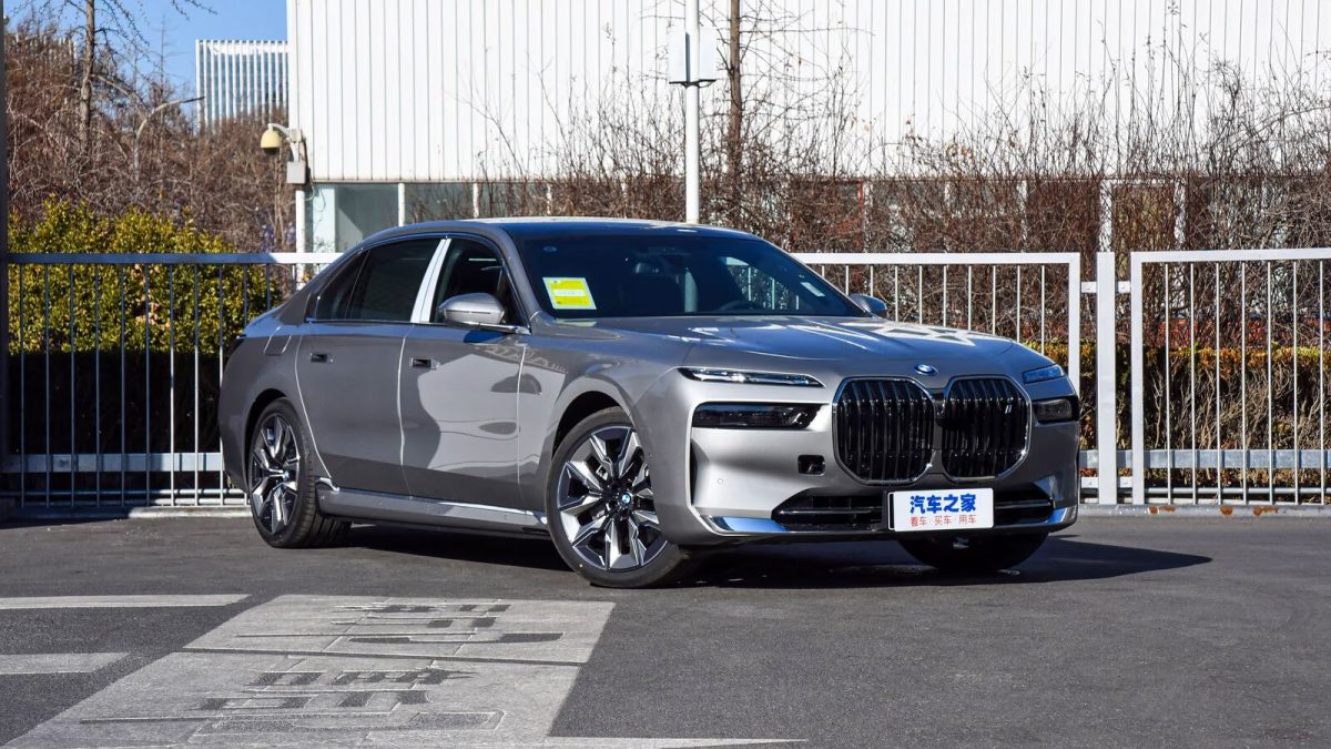 BMW i7 на заказ из Китая