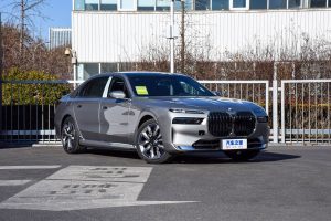 BMW i7 на заказ из Китая