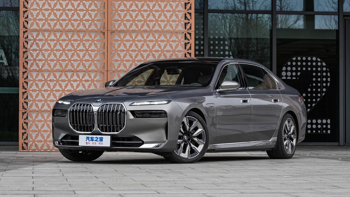 BMW i7 на заказ из Китая