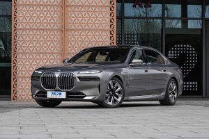 BMW i7 на заказ из Китая