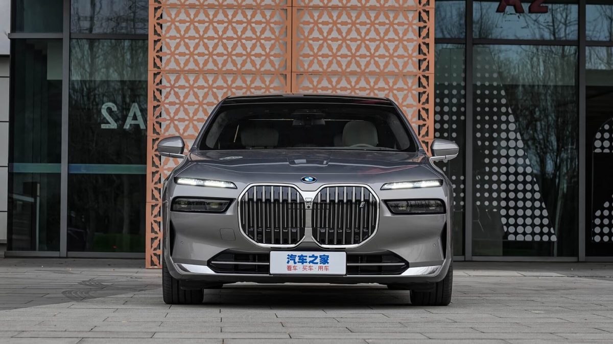 BMW i7 на заказ из Китая
